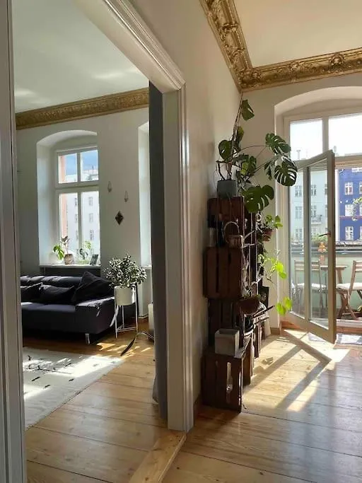 Enjoy Prenzlauer Berg At Its Best - Bright, Spacious, Ideally Located On 60M2 For 2 People 0*, Berlín
