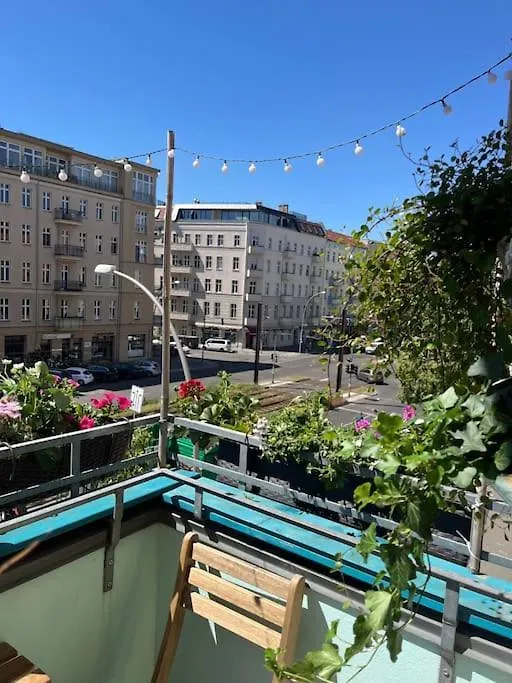 Enjoy Prenzlauer Berg At Its Best - Bright, Spacious, Ideally Located On 60M2 For 2 People Německo