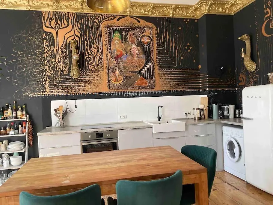 Enjoy Prenzlauer Berg At Its Best - Bright, Spacious, Ideally Located On 60M2 For 2 People Berlín